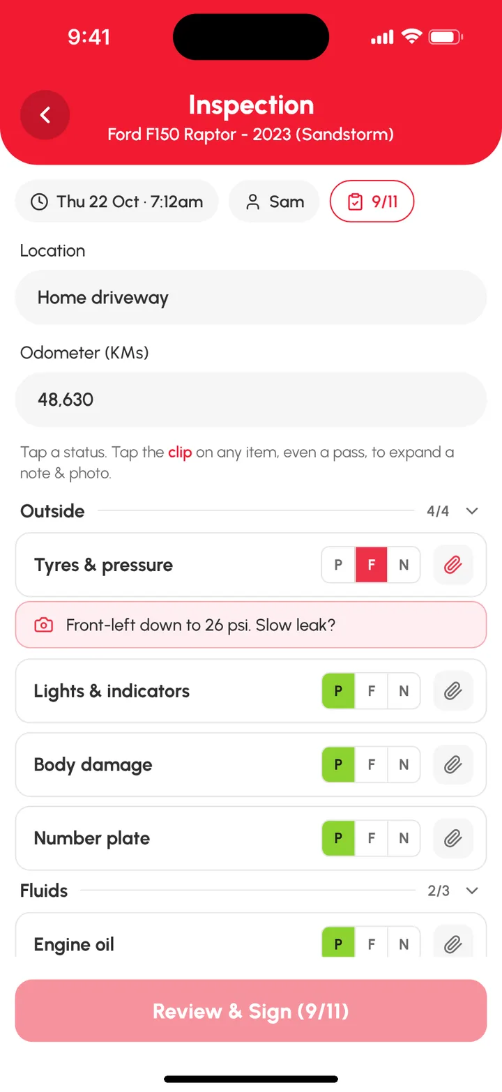 Loggy app screenshot: Marking inspection items pass or fail